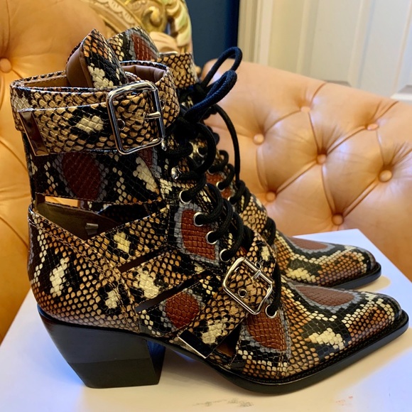 Authentic Chloe Rylee Python Embossed Leat… - Picture 3 of 9